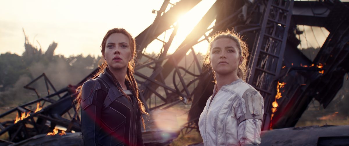 L-R): Black Widow/Natasha Romanoff (Scarlett Johansson) and Yelena (Florence Pugh) in Marvel Studios' BLACK WIDOW