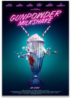 Ein Milkshake, in einem Glas, mit zwei gestreiften Strohhalmen mit der Überschrift Gunpowder Milkshake