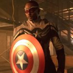 Anthony Mackie im Outfit von Captain America