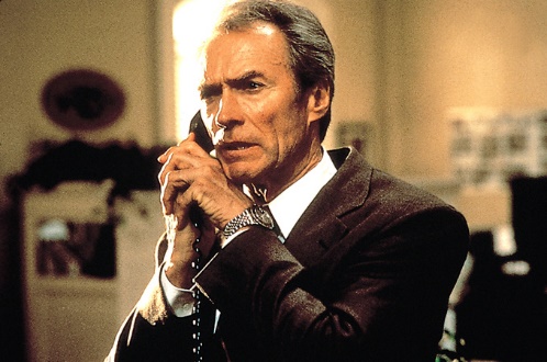 Clint Eastwood am Telefon als Bodyguard in In The Line Of Fire
