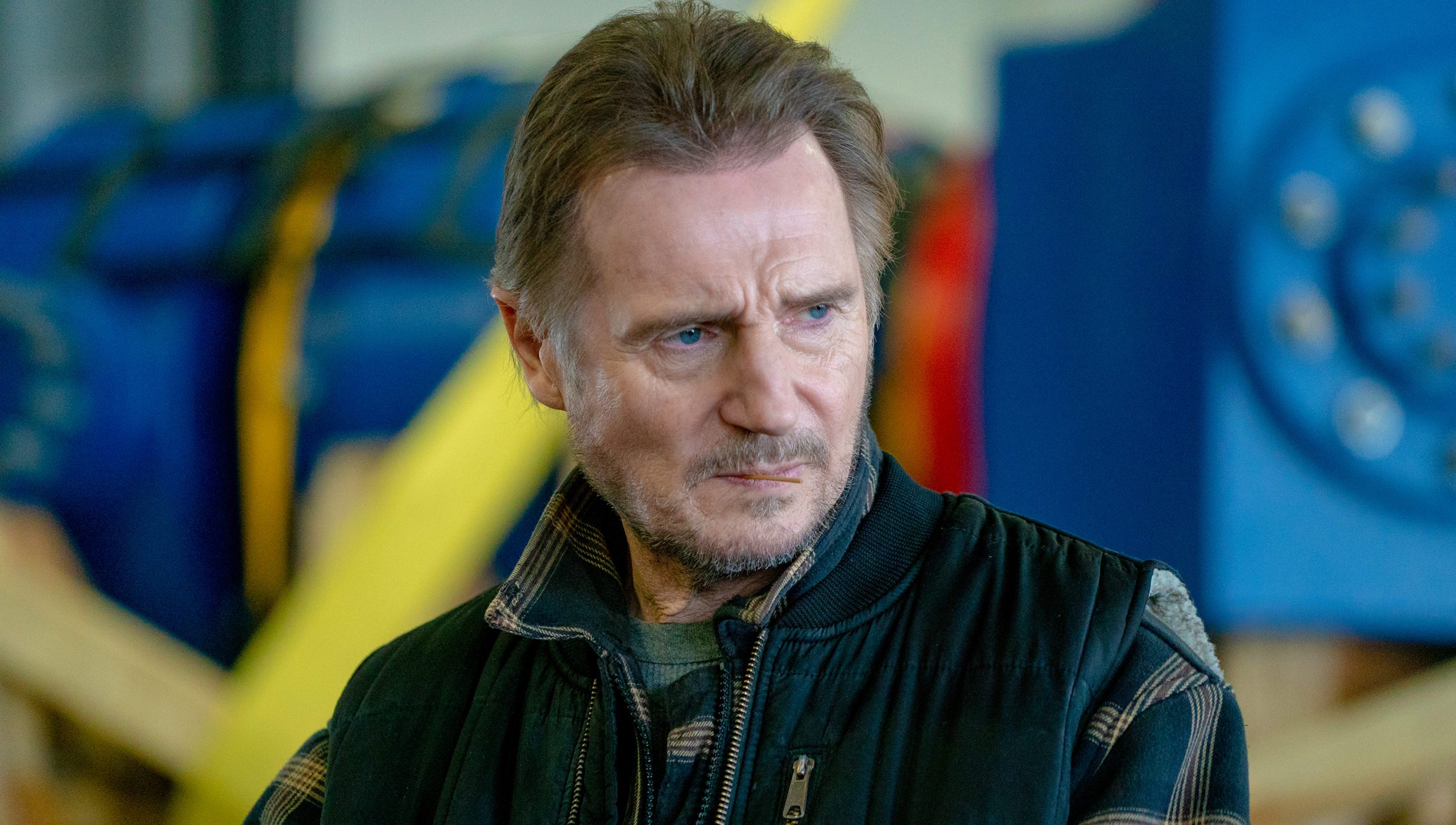 Liam Neeson als Trucker Mike in The Ice Road