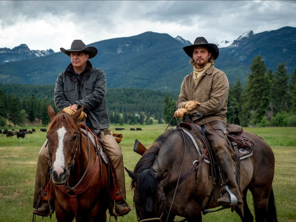 Kevin Costner auf einem Pferd in Yellowstone