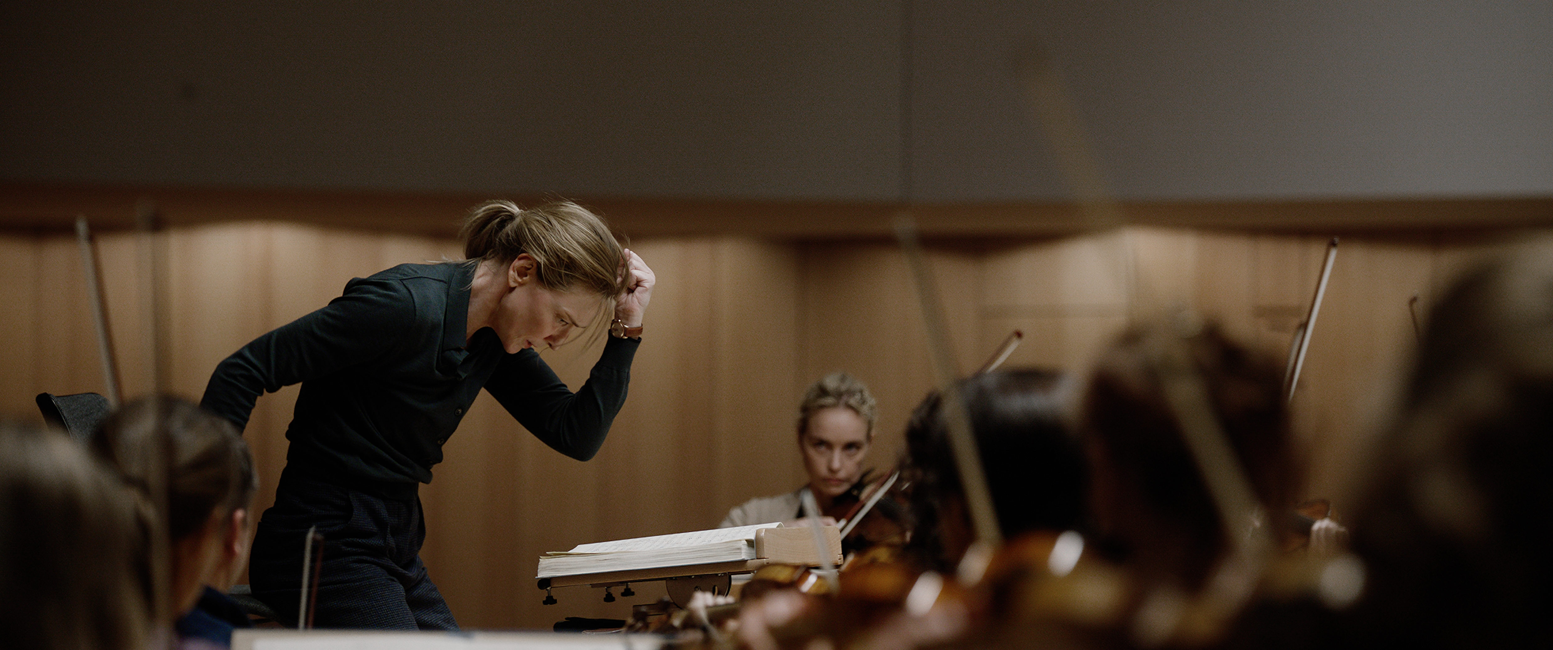 Cate Blanchett als Lydia Tár bei einer Orchester Probe