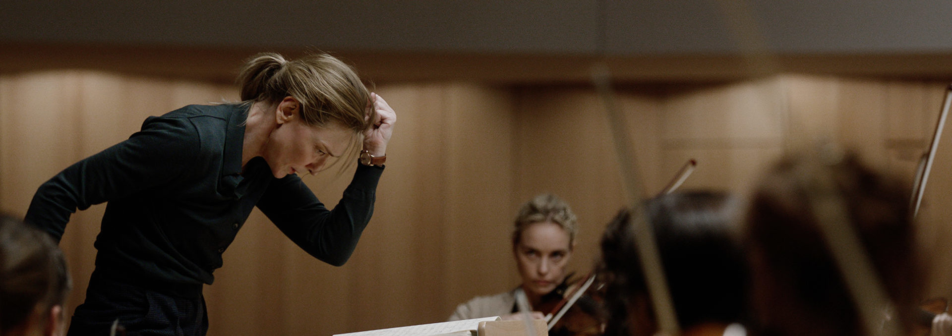 Cate Blanchett als Lydia Tár bei einer Orchester Probe