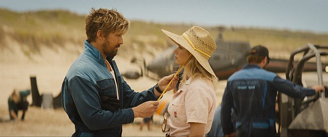 (L -R) Ryan Gosling ist Colt Seavers und Emily Blunt is Judy Moreno in THE FALL GUY, Regie von David Leitch 