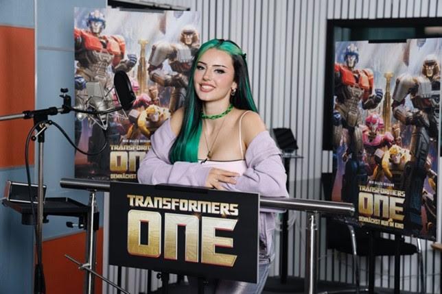 Dilara als deutsche Stimme von Spinnenwesen AIRACHNID in Transformers One