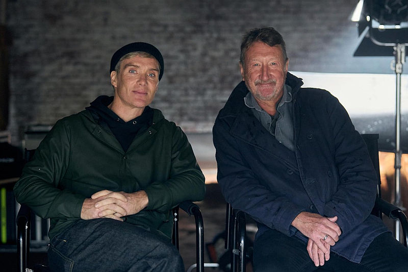 (L-R) Cillian Murphy und Steven Knight am PEAKY BLINDERS SET