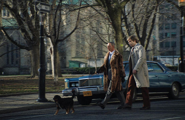 (L-R) Jeremy Strong und Sebastian Stan in The Apprentice - Die Donald Trump Story