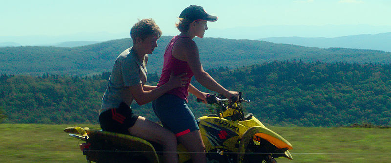 Mit dem Quad über die Weiden im französischen Jura: Totone und Marie-Lise in KÖNIGE DES SOMMERS