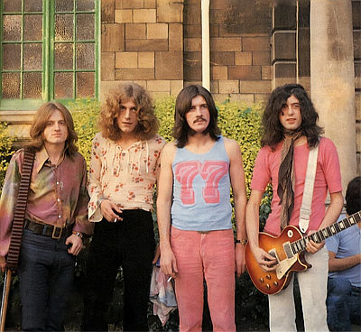 (L-R) John Paul Jones, Robert Plant, John Bonham und Jimmy Page sind LED ZEPPELIN