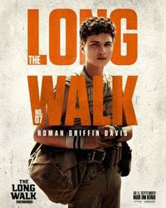 Roman Griffin Davis als Curly in The Long Walk