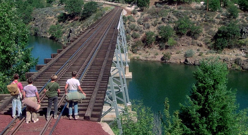 River Phoenix, Corey Feldman, Wil Wheaton, and Jerry O'Connell in Stand by Me: Das Geheimnis eines Sommers (1986)