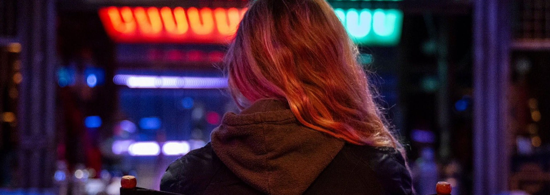 SUPERGIRL - WOMAN OF TOMMORROW