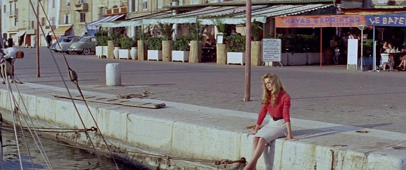 UND IMMER LOCKT DAS WEIB