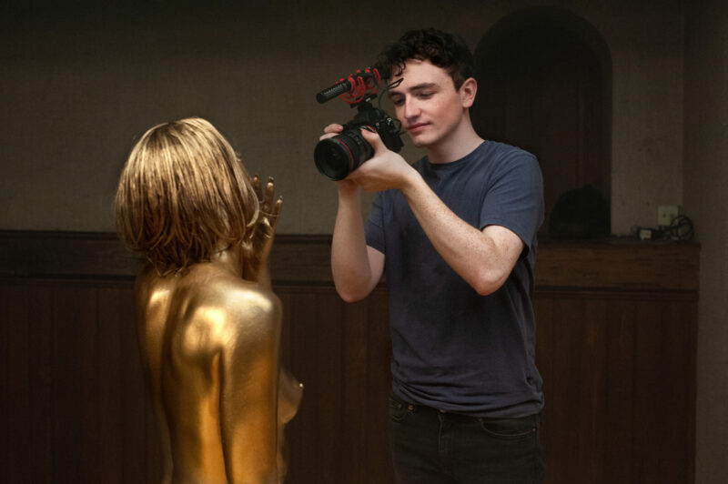 Alessa Savage, Caolán O'Gorman in TRULY NAKED