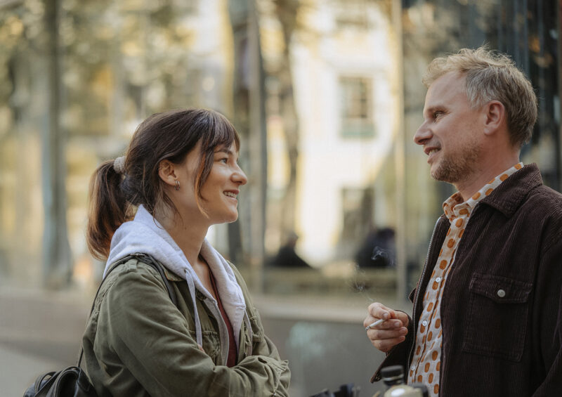 (L-R) Valerie Pachner, Robert Stadlober in VIER MINUS DREI