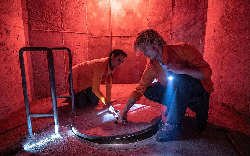 Georgina Campbell and Joe Keery in Cold Storage (2026)