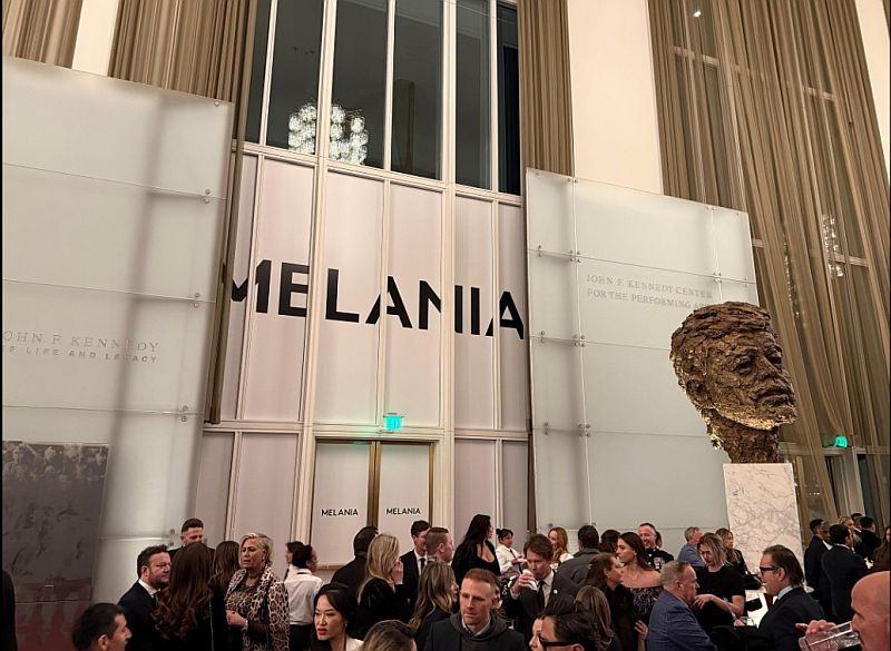 MELANIA DOKUMENTATION