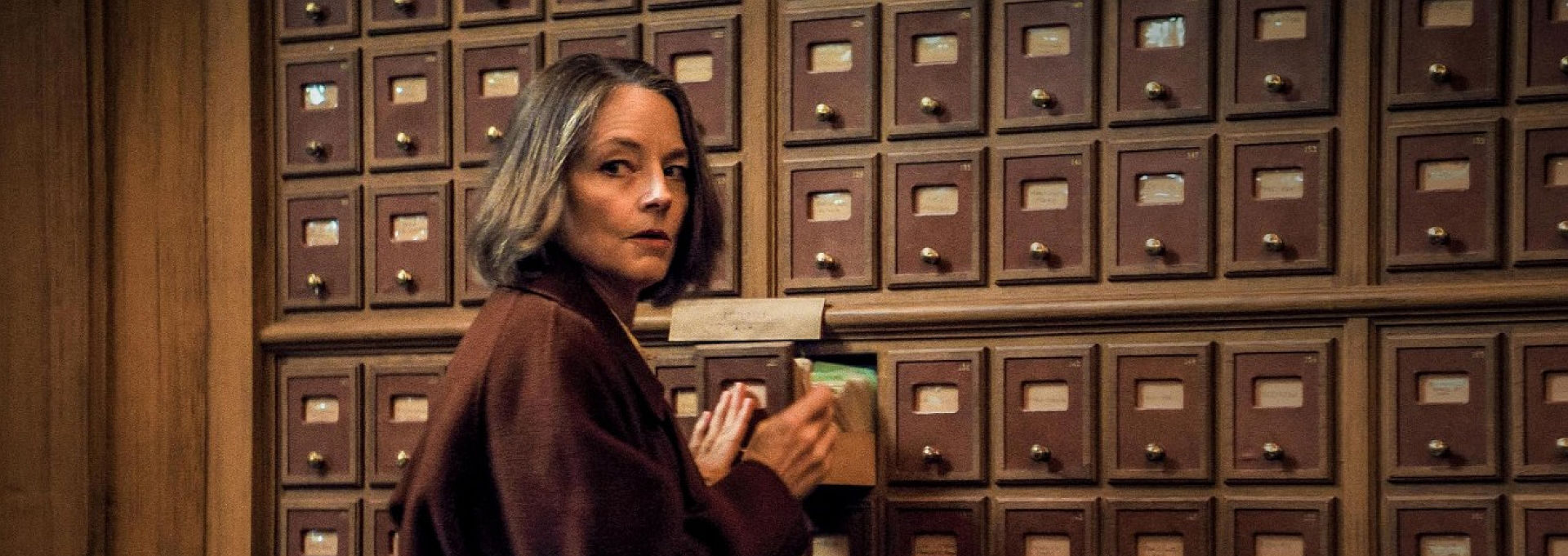 PARIS MURDER MYSTERY MIT JODIE FOSTER