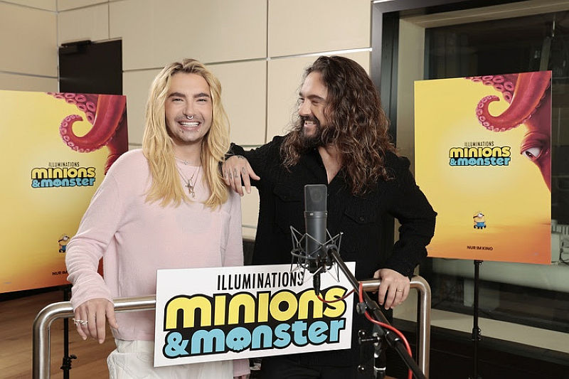 (L-R) Bill und Tom Kaulitz im Synchronstudio zu Minions & Monsters