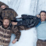 (L-R) Kenneth Branagh und Ryan Reynolds in MAYDAY