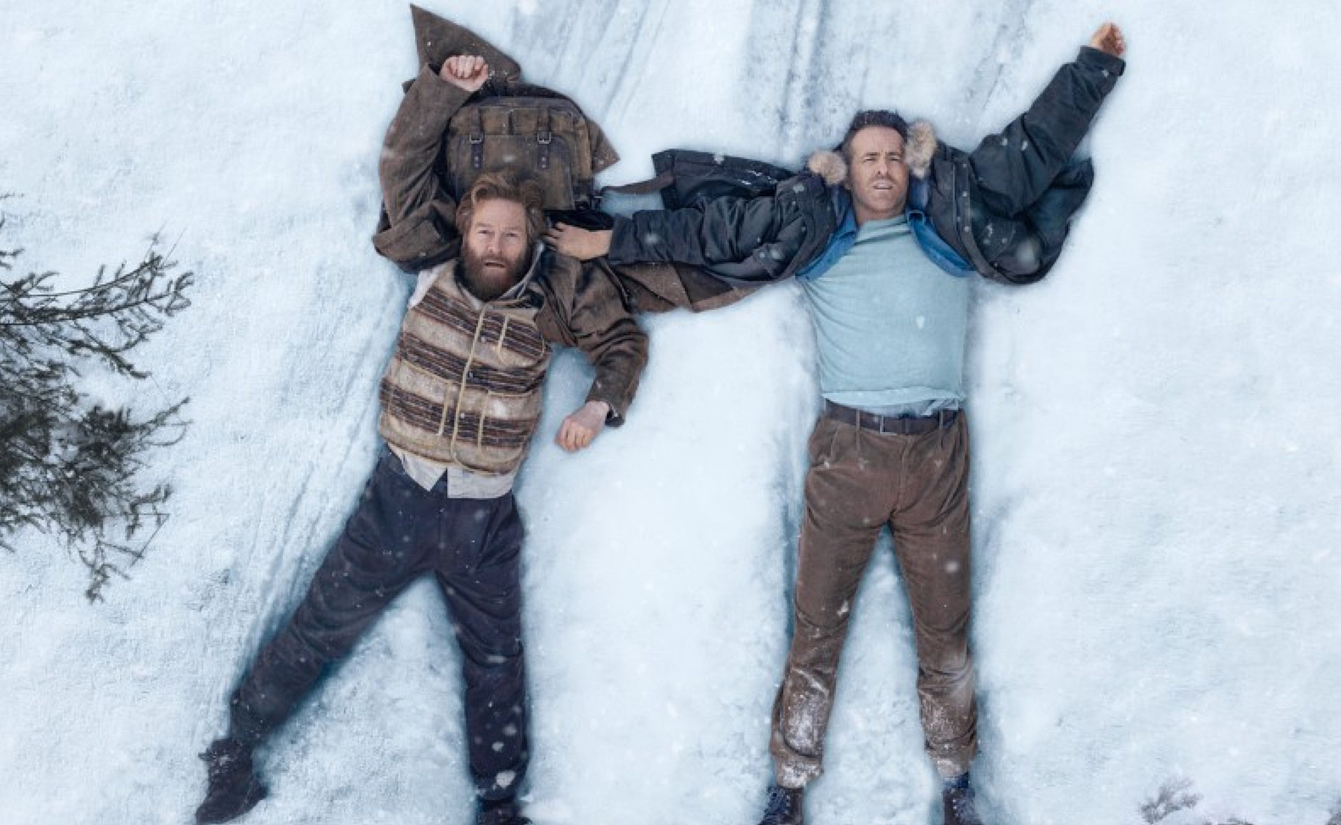 (L-R) Kenneth Branagh und Ryan Reynolds in MAYDAY