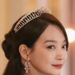 Shin Min-a in DIE NEUVERMÄHLTE KAISERIN (2026)