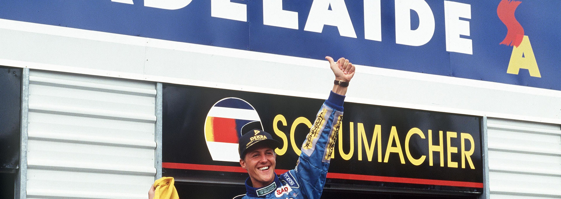 Michael Schuhmacher feiert seinen Triumph mit dem Benetton Team in Schumacher ‘94 - Die Geburt einer Legende
