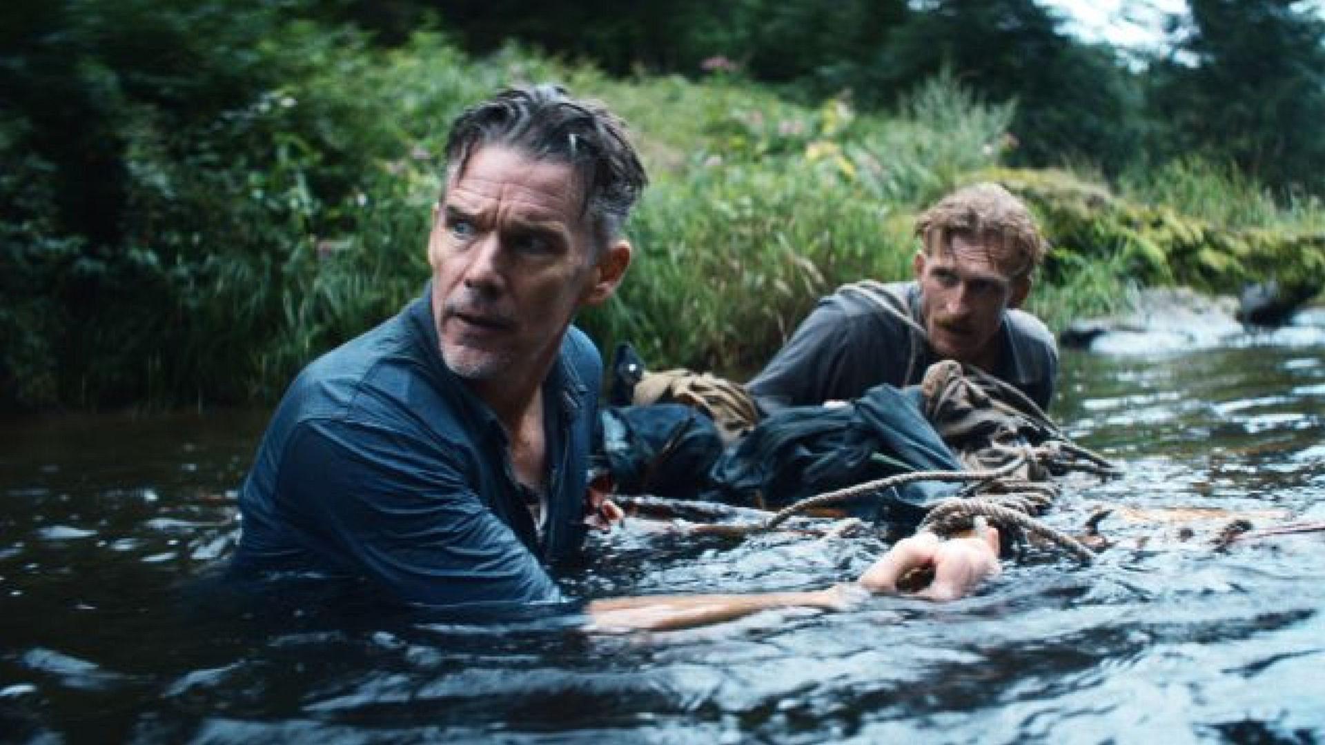 (L-R9) Ethan Hawke und Austin Amelio in THE WEIGHt - IM GOLDRAUSCH